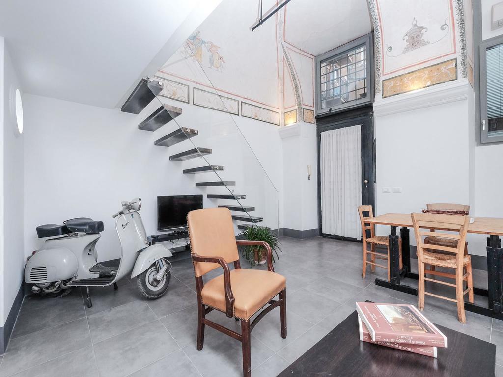 Ancient Trastevere Vespa Loft Apartment Rome Exterior photo