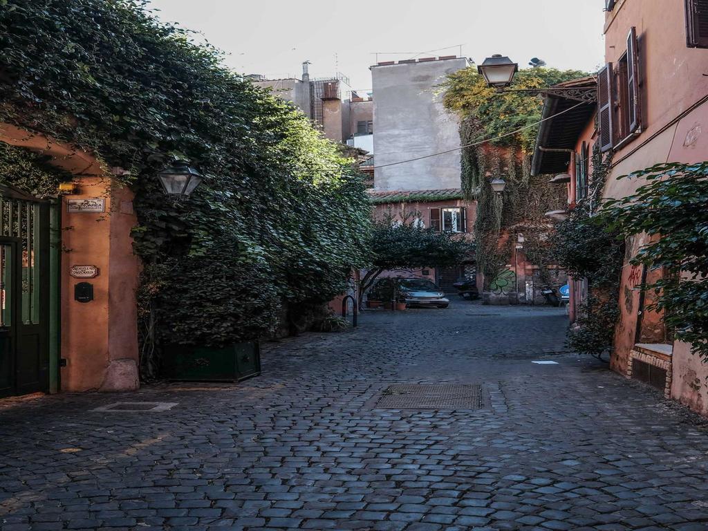 Ancient Trastevere Vespa Loft Apartment Rome Exterior photo